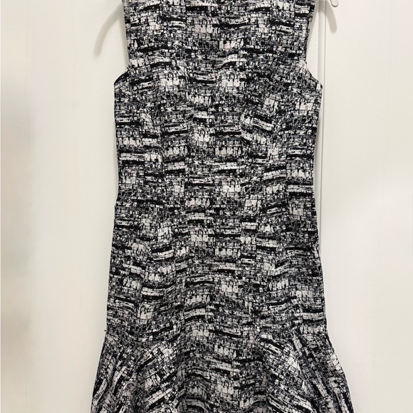 Diane Von Furstenberg Jaelyn Black and White Mini sleeveless dress - Picture 5 of 7